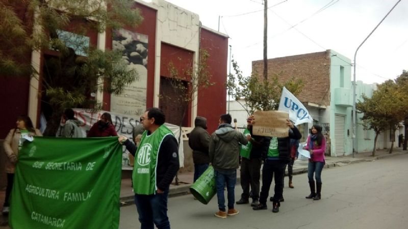 Manifestación en Agricultura Familiar por los despidos