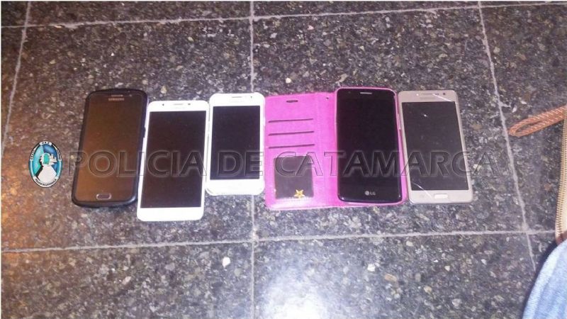 Le robaron a una anciana y le fundieron las tarjetas de crédito