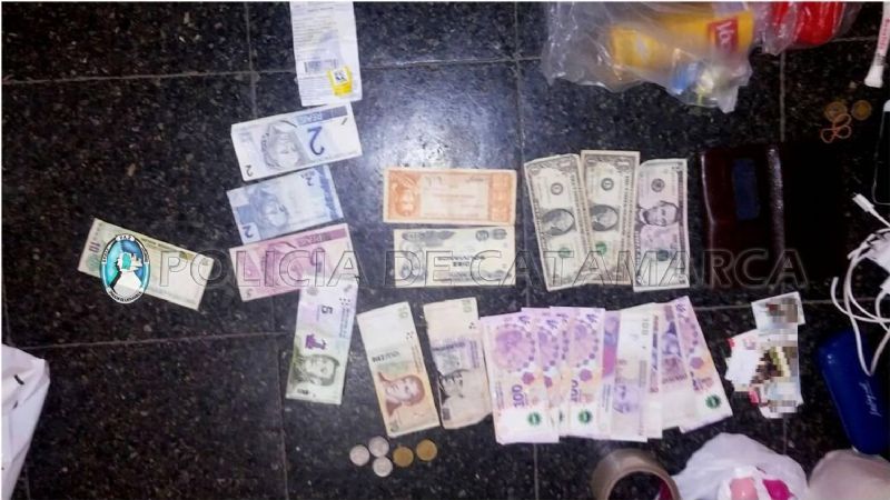 Le robaron a una anciana y le fundieron las tarjetas de crédito