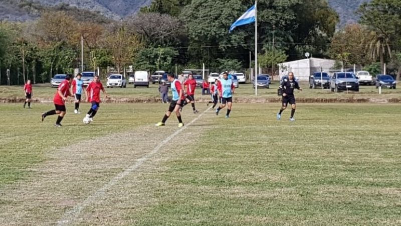 ¡¡¡Ojo…!!!, los “profes” ya juegan en cancha propia