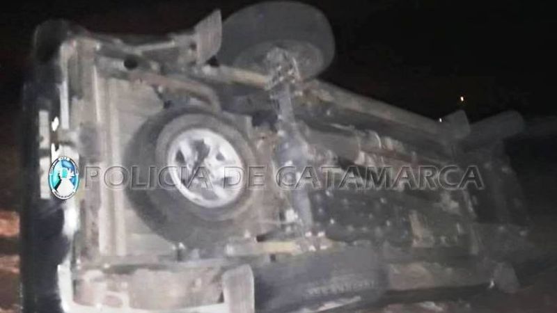 Joven herido tras un terrible vuelco en Fiambalá