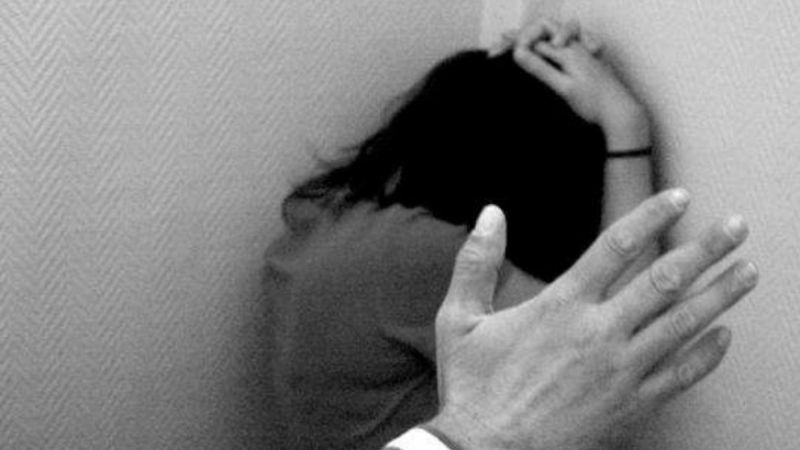 Aprehenden a un joven de 20 años por golpear a su pareja