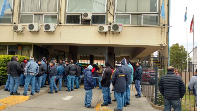 Despedidos de Alpargatas en la Legislatura