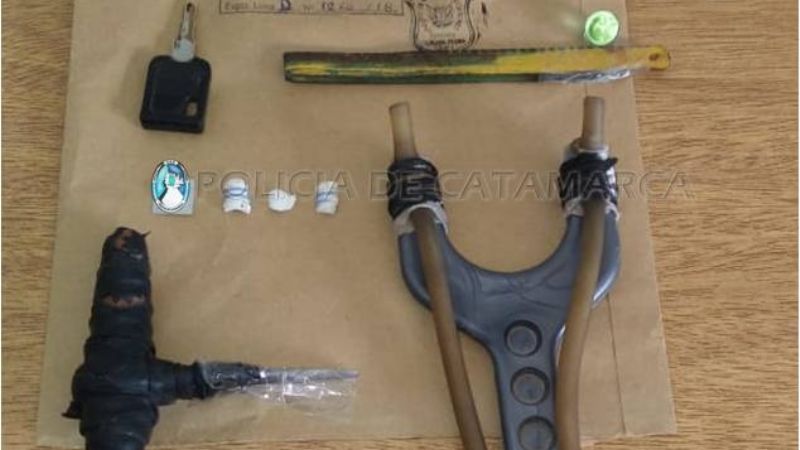 Aprehenden a un hombre y a un joven de la Capital