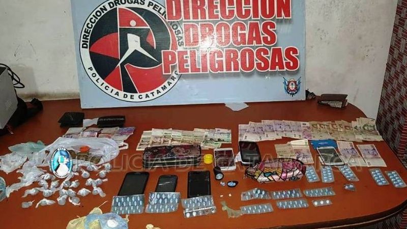 Desbaratan otro punto de venta de drogas en el sur de la Capital