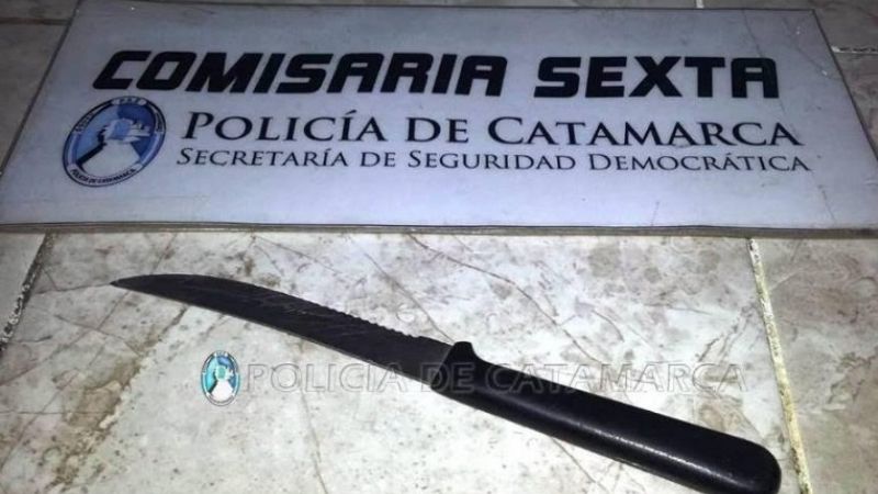 Lo detuvieron por sospechoso y le encontraron un cuchillo