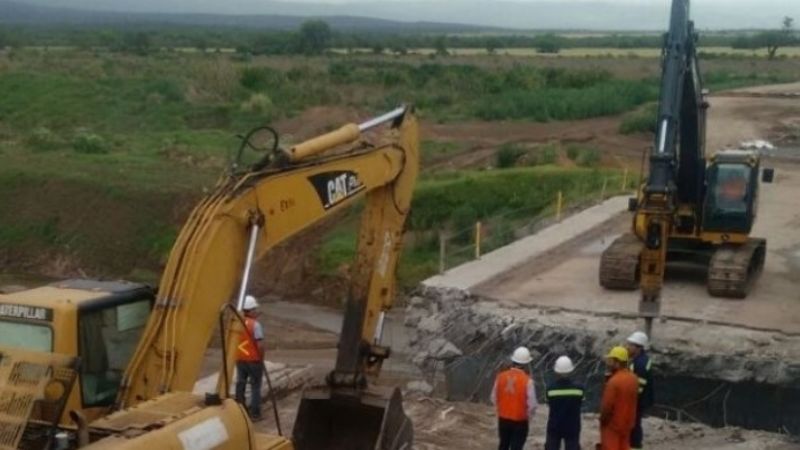 Ruta 64: continúa la reparación de alcantarillas