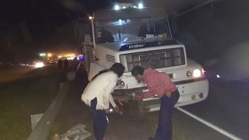 Ruta 157: violento choque entre un Camión y una Camioneta