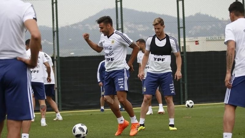 Sampaoli no da pistas de la formación para el debut