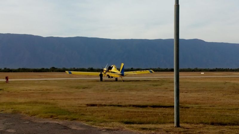 Combaten incendios en el cerro Ambato y Andalgalá
