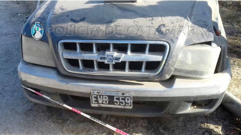 Dos menores volcaron con una camioneta en Andalgalá