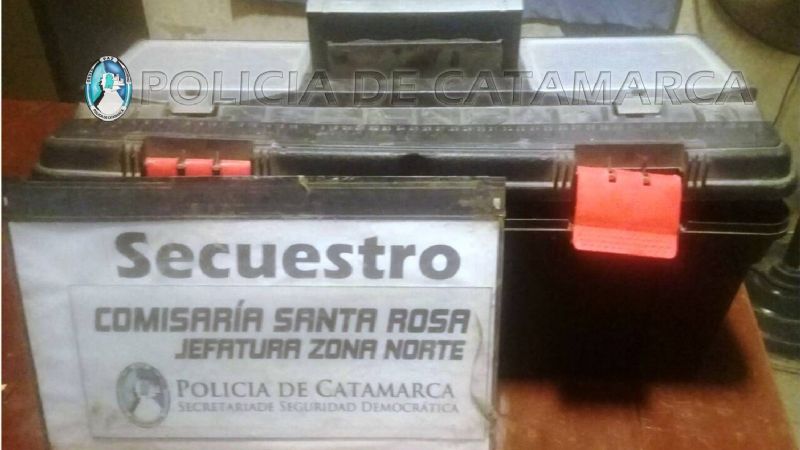 Aprehenden a dos jóvenes y secuestran herramientas en Valle Viejo