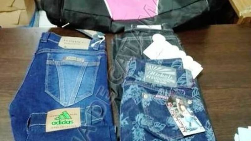 Recuperan ropa robada en un comercio del centro