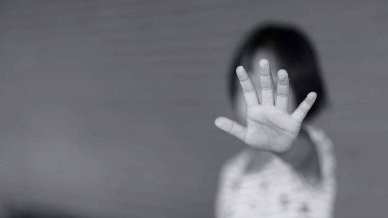 Adolescente le pegó a su madre y a su hermanita