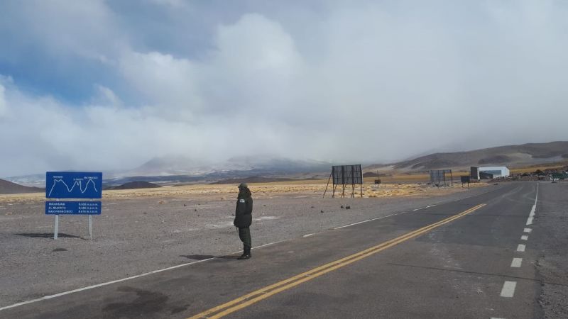 Cierran el Paso San Francisco por intensas nevadas
