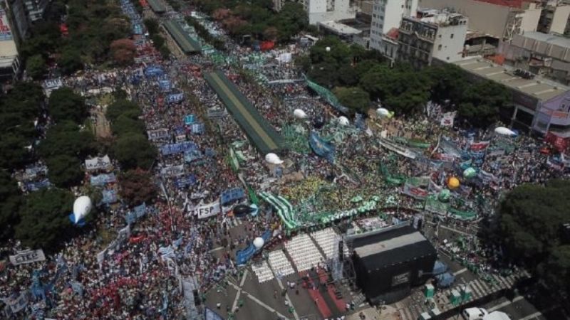 Tercer paro general de la CGT contra el gobierno de Macri