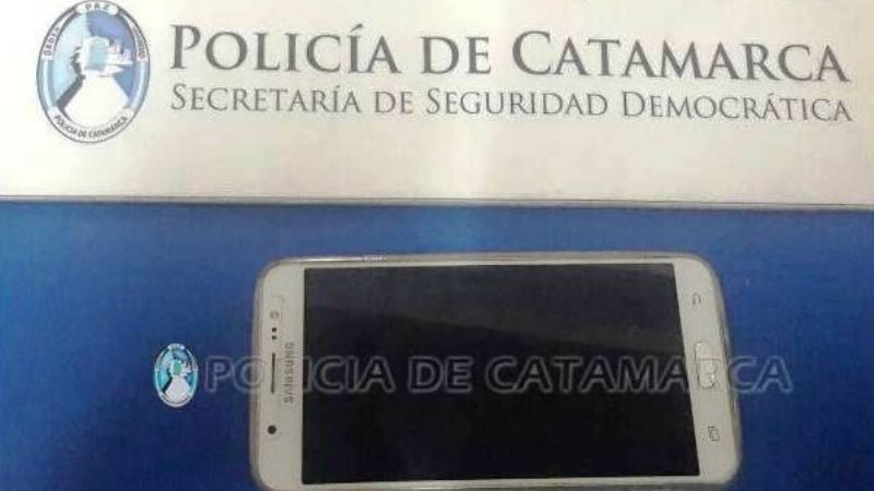 Arrebataron un celular, los persiguieron, se accidentaron y los atraparon
