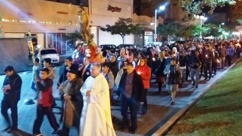 Con misa, procesión y fogata, la ciudad celebró a su Patrono San Juan Bautista