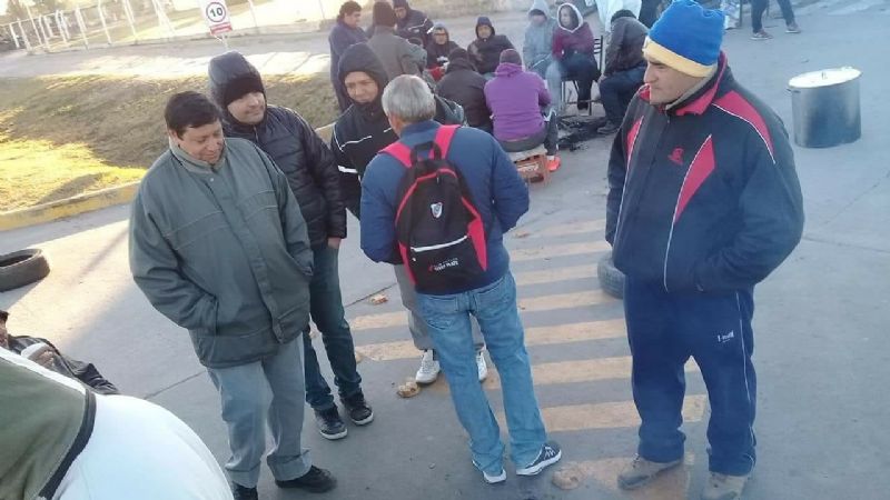 Vigilia y paro en Arcor Recreo