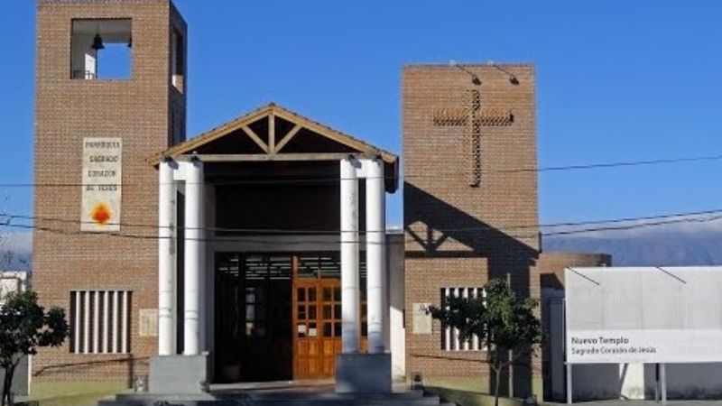 Conferencia sobre historia de la Parroquia del Corazón de Jesús