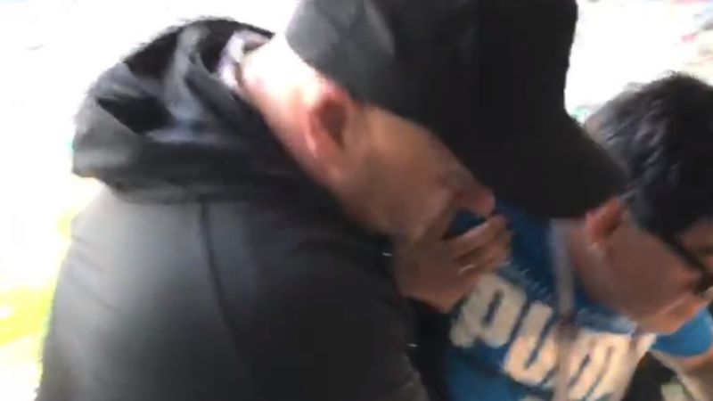 Así se llevaron a Diego tras el emotivo triunfo de la selección argentina