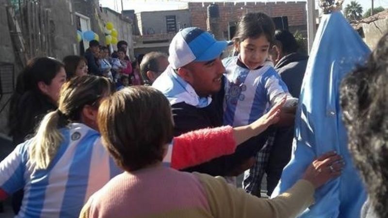 La Madre del Valle peregrina por las calles de La Viñita