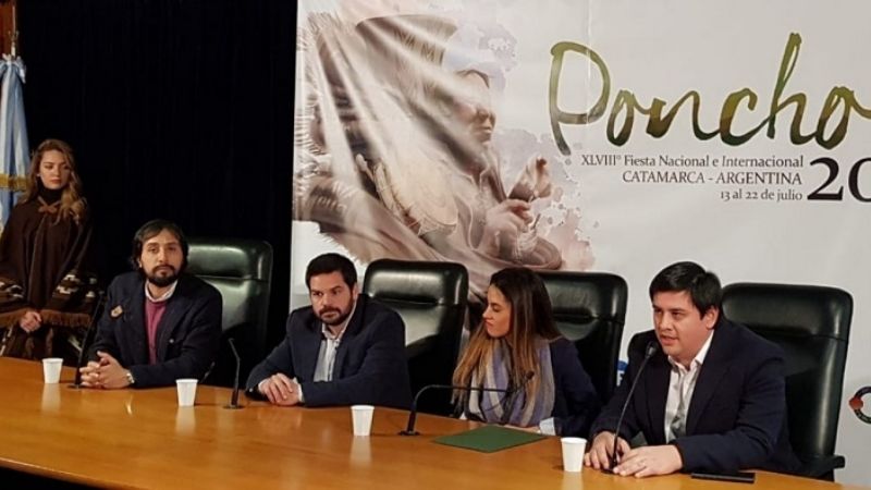 Se presentó en Buenos Aires la Fiesta del Poncho