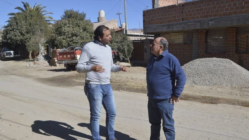 Avanza la urbanización y pavimentación de barrios históricos en Santa María