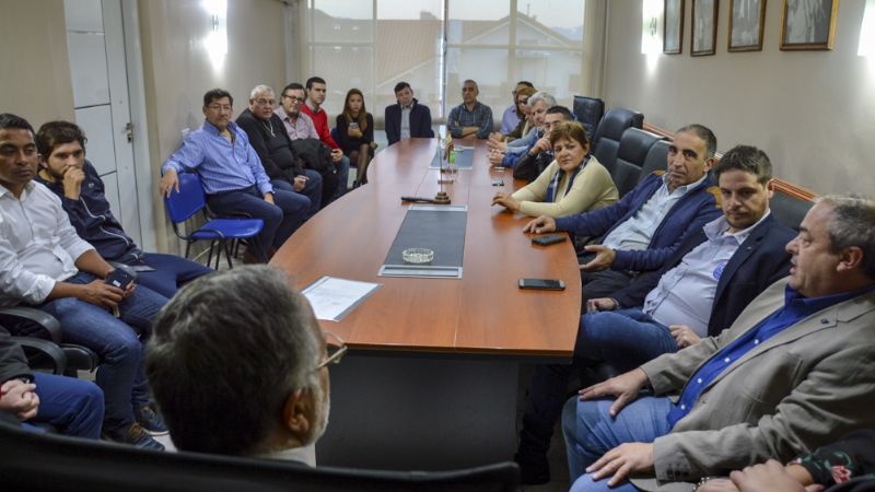Solá Jais recibió a gremialistas legislativos  de todo el país