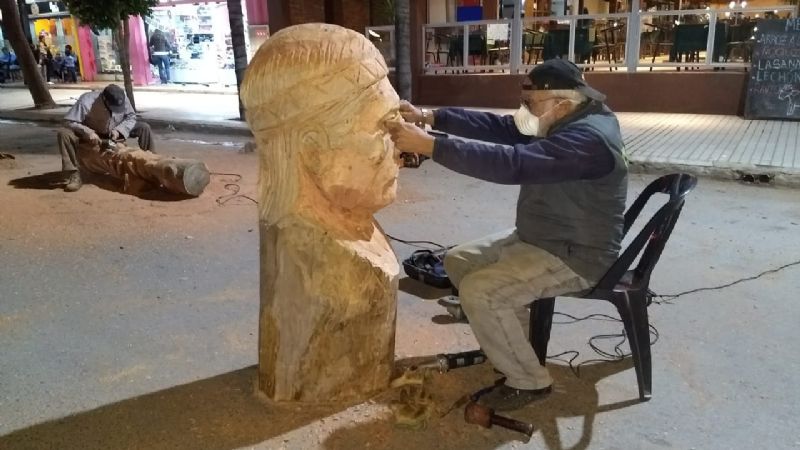 El domingo finaliza Simposio de Escultores en Recreo