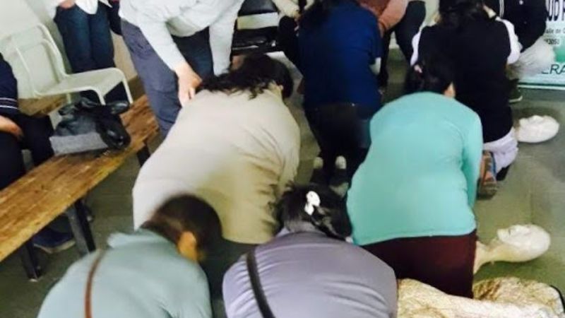 Capacitación teórico práctico de reanimación cardiopulmonar para adultos