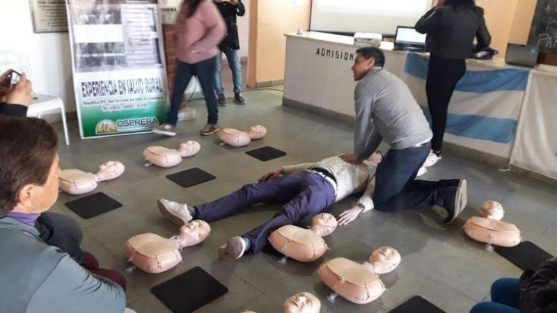 Capacitación teórico práctico de reanimación cardiopulmonar para adultos