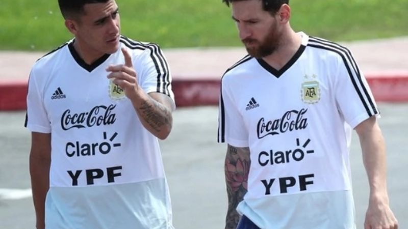 Argentina entre repetir equipo o con Pavón de entrada