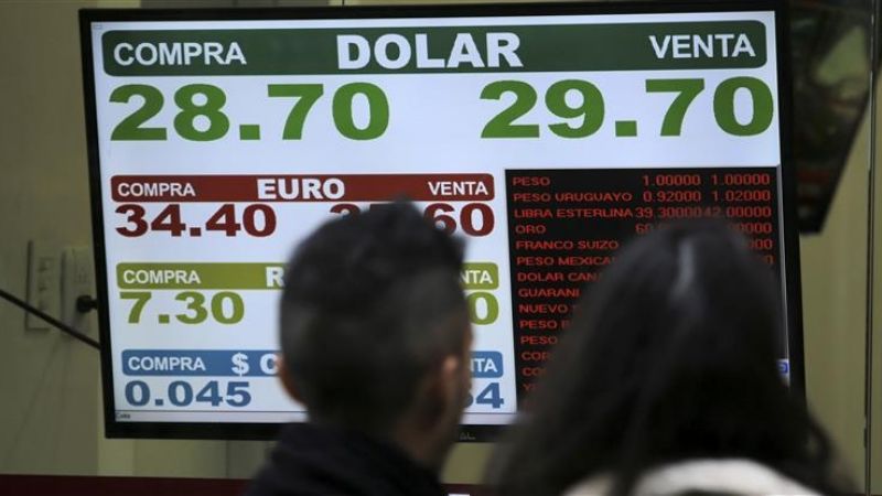 El dólar inatajable, saltó a $ 29,66, nuevo récord
