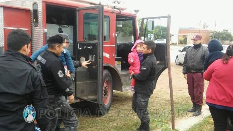 Policías visitaron a niños del Centro Integral de Salud