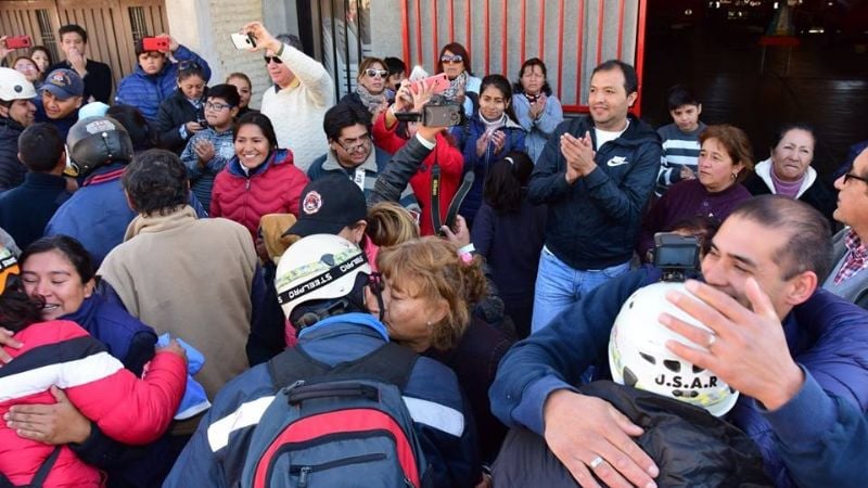 Los Bomberos de Santa María fueron recibidos como héroes