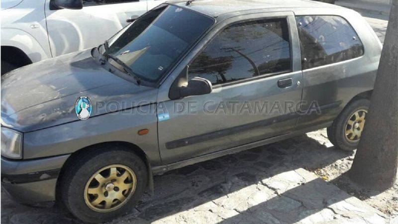 Dos detenidos y un auto secuestrado por manejar en contramano