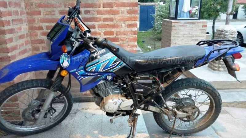Presos por intentar robar una moto de un estacionamiento