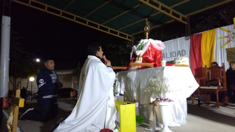Celebración de Corpus Christi en la parroquia San Roque de Recreo
