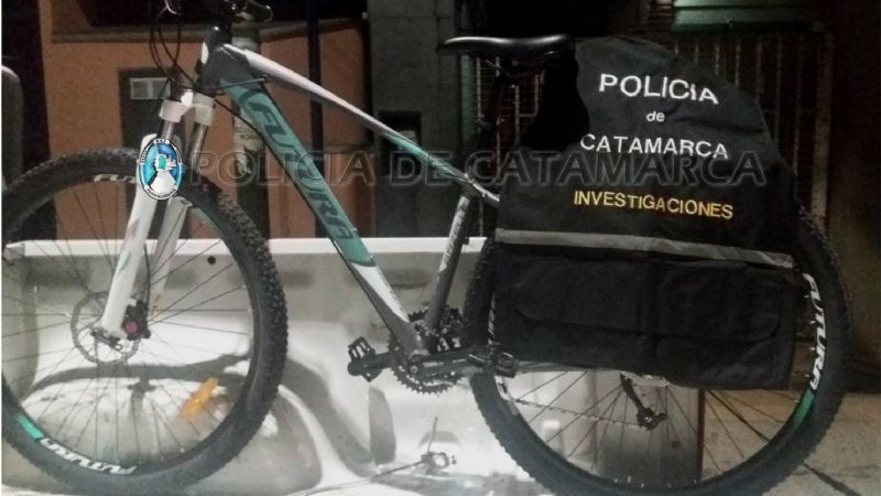 Recuperan una bicicleta robada en un local del centro
