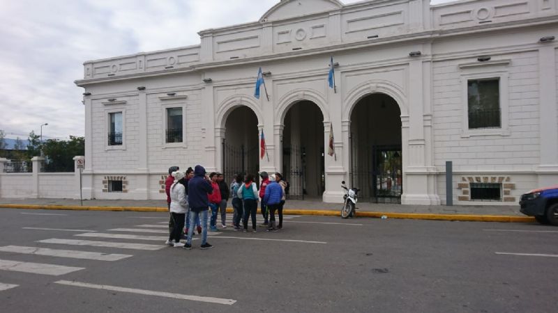 Piquete de vecinos para pedir trabajo