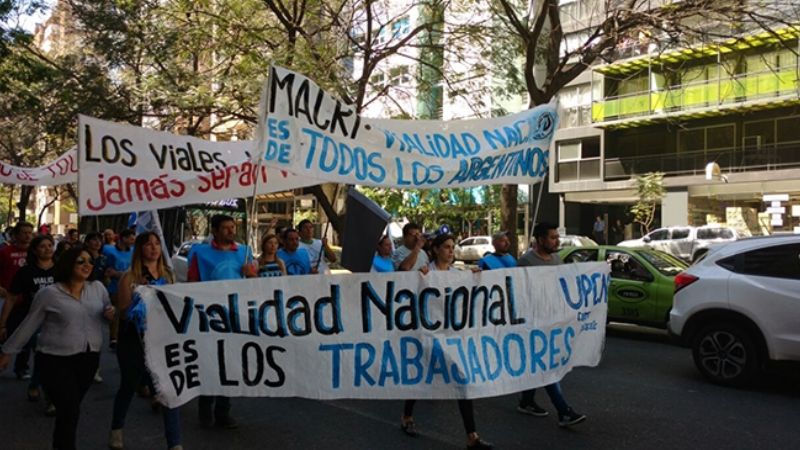 Por los despidos masivos, Vialidad paraliza actividades en todo el país