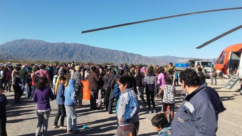 Andalgalá convulsionada por el aterrizaje del helicóptero rescatado