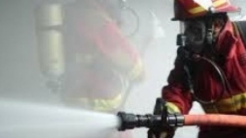 Incendio en la habitación de una vivienda