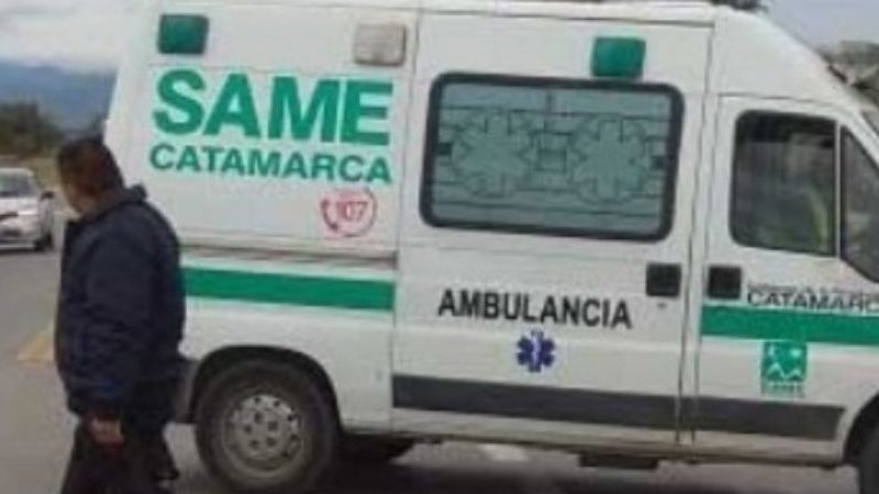 Cayeron de la moto tras embestir a un perro