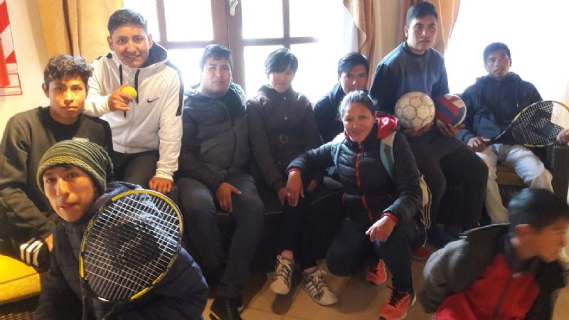 Egresados de Antofagasta en viaje de fin curso en Los Cocos