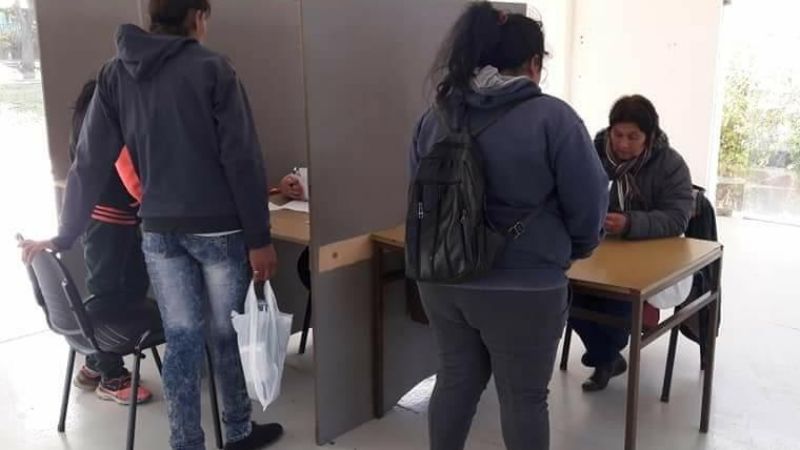 Reempadronamiento de tarjetas Pro Familia en Quirós, La Paz