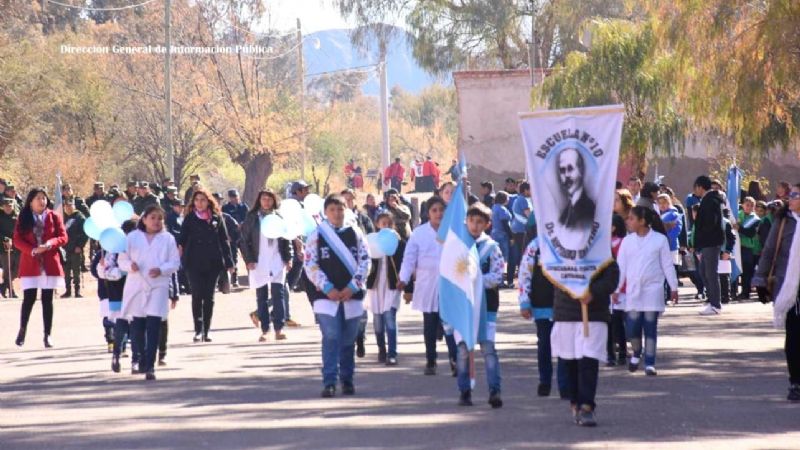 Tinogasta se vistió de gala por la independencia