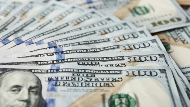 Tras el fin de semana largo, el dólar cae 11 centavos a $ 28,53