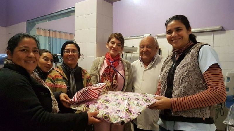 Hospital recibió donación de prendas de bebé
